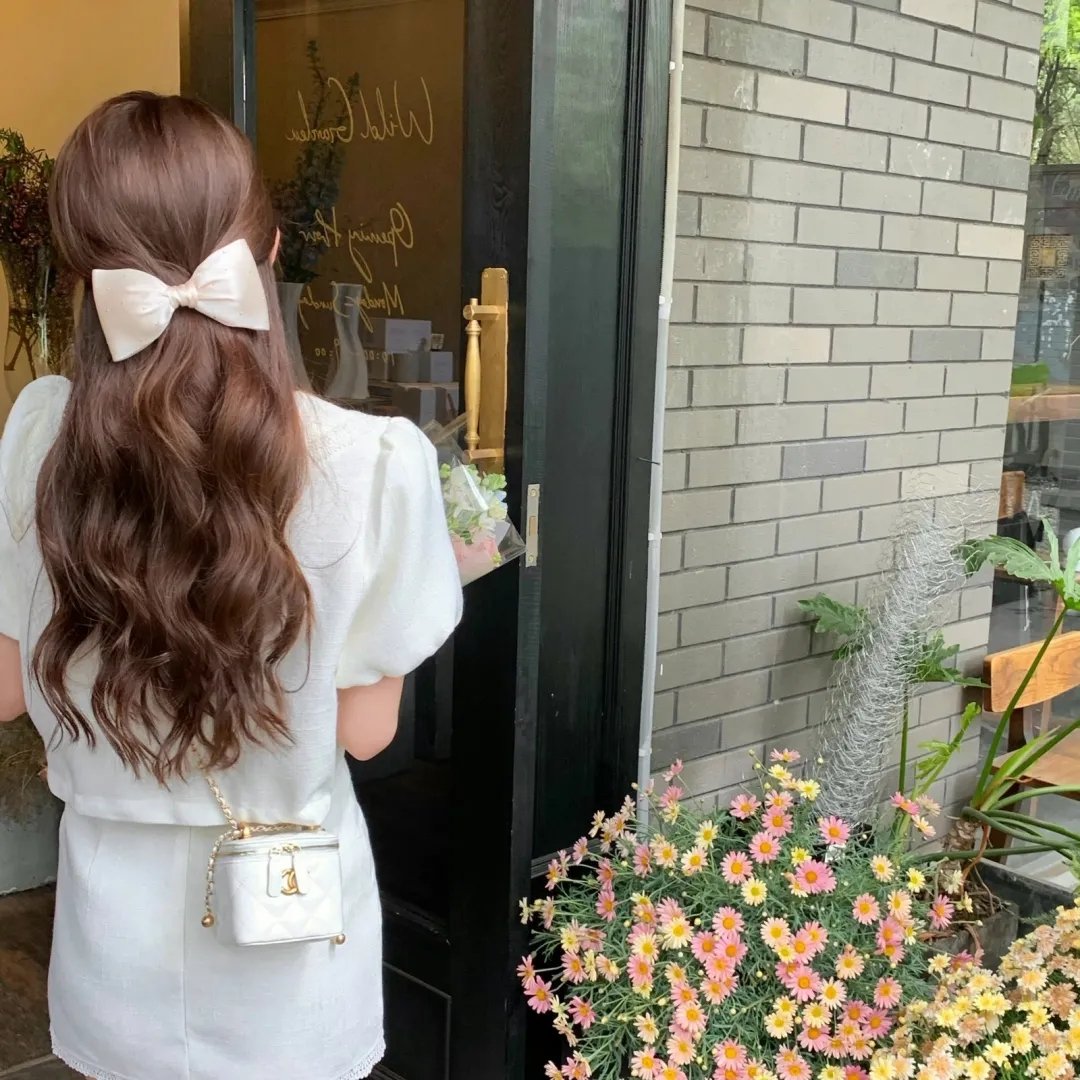 莉莉卡